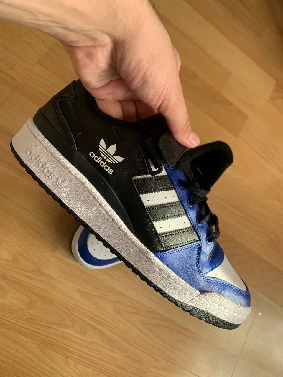 Кеды adidas - миниатюра 2