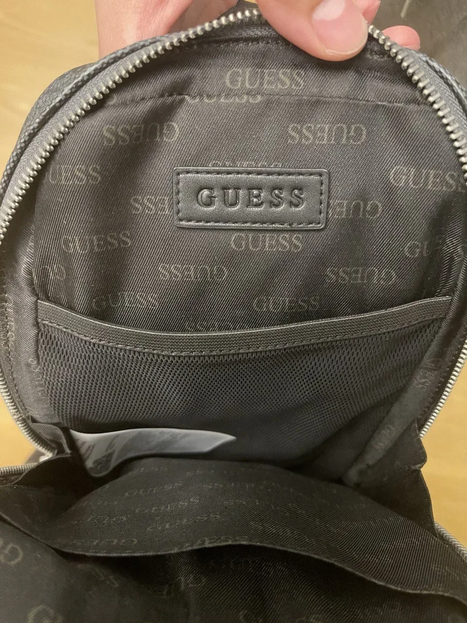 Сумка Guess - миниатюра 3
