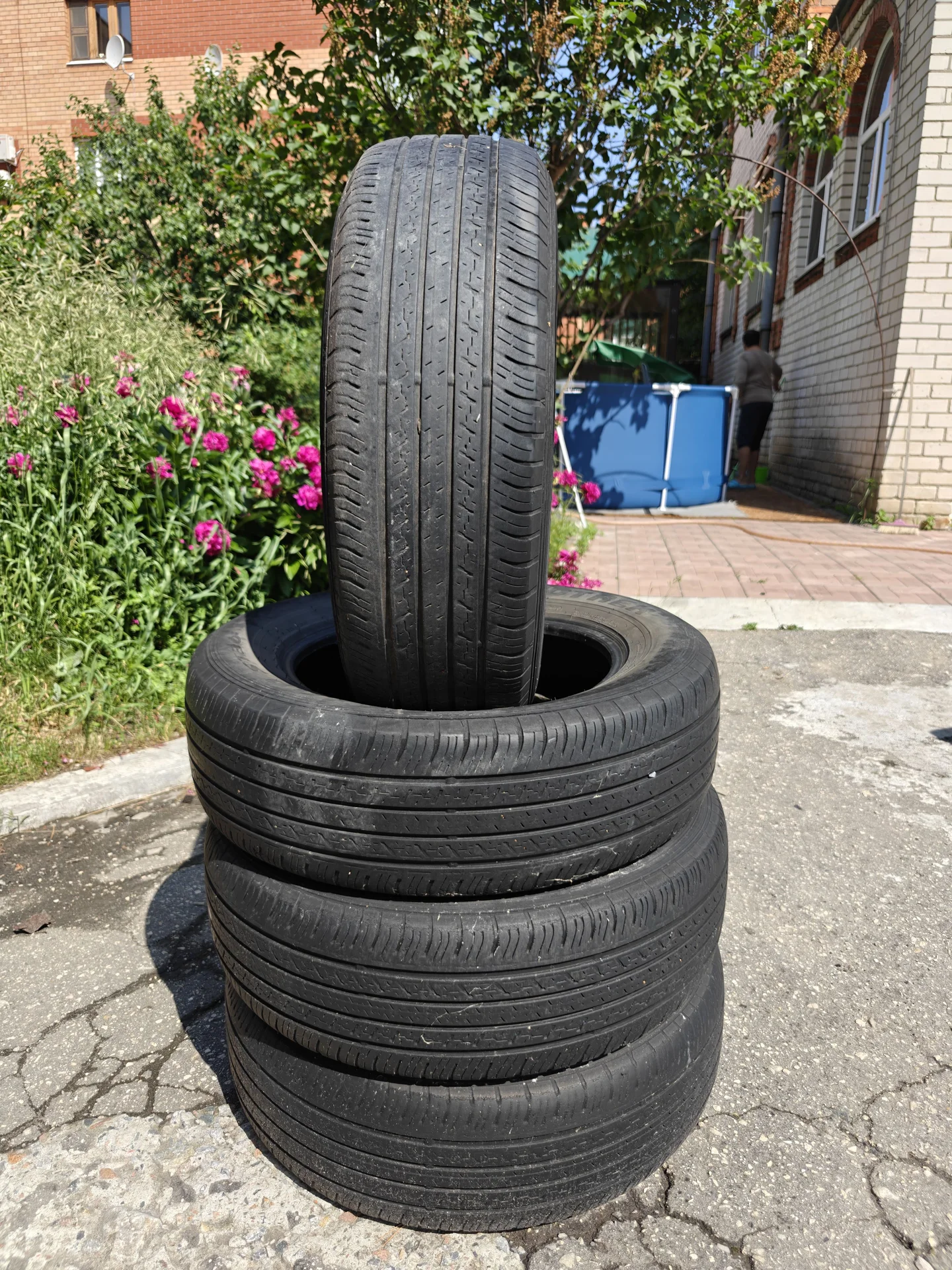 Шины Dunlop 225 65 17 - миниатюра 3