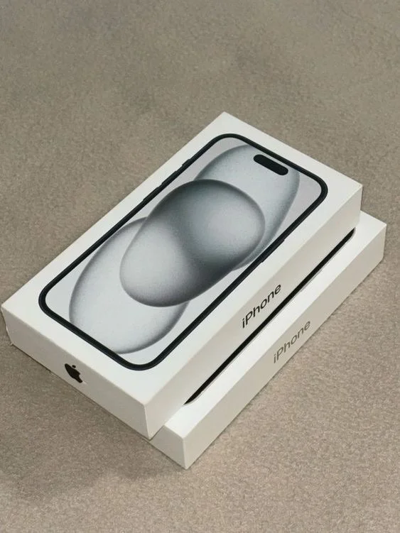 iPhone 15 512 gb черный - миниатюра 2