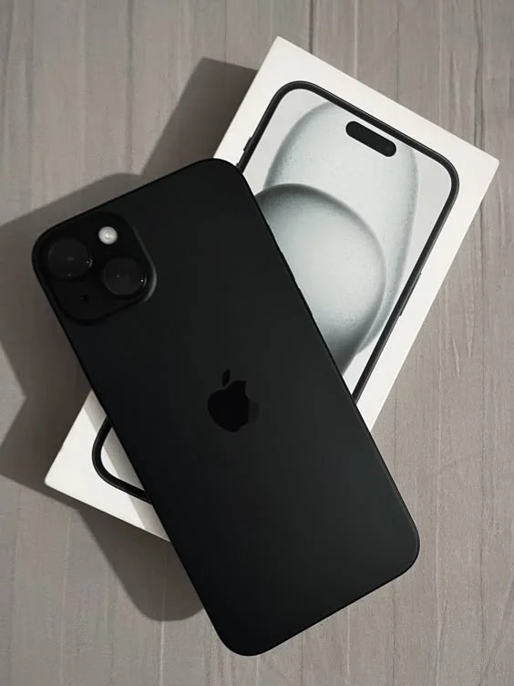 iPhone 15 512 gb черный - миниатюра 3