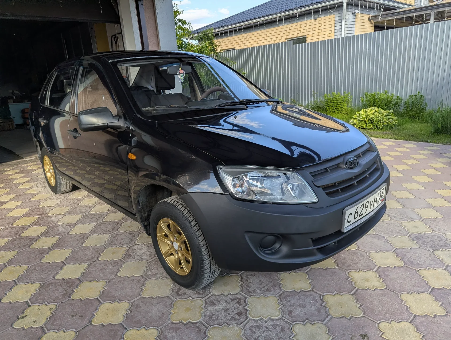 LADA GRANTA - миниатюра 2