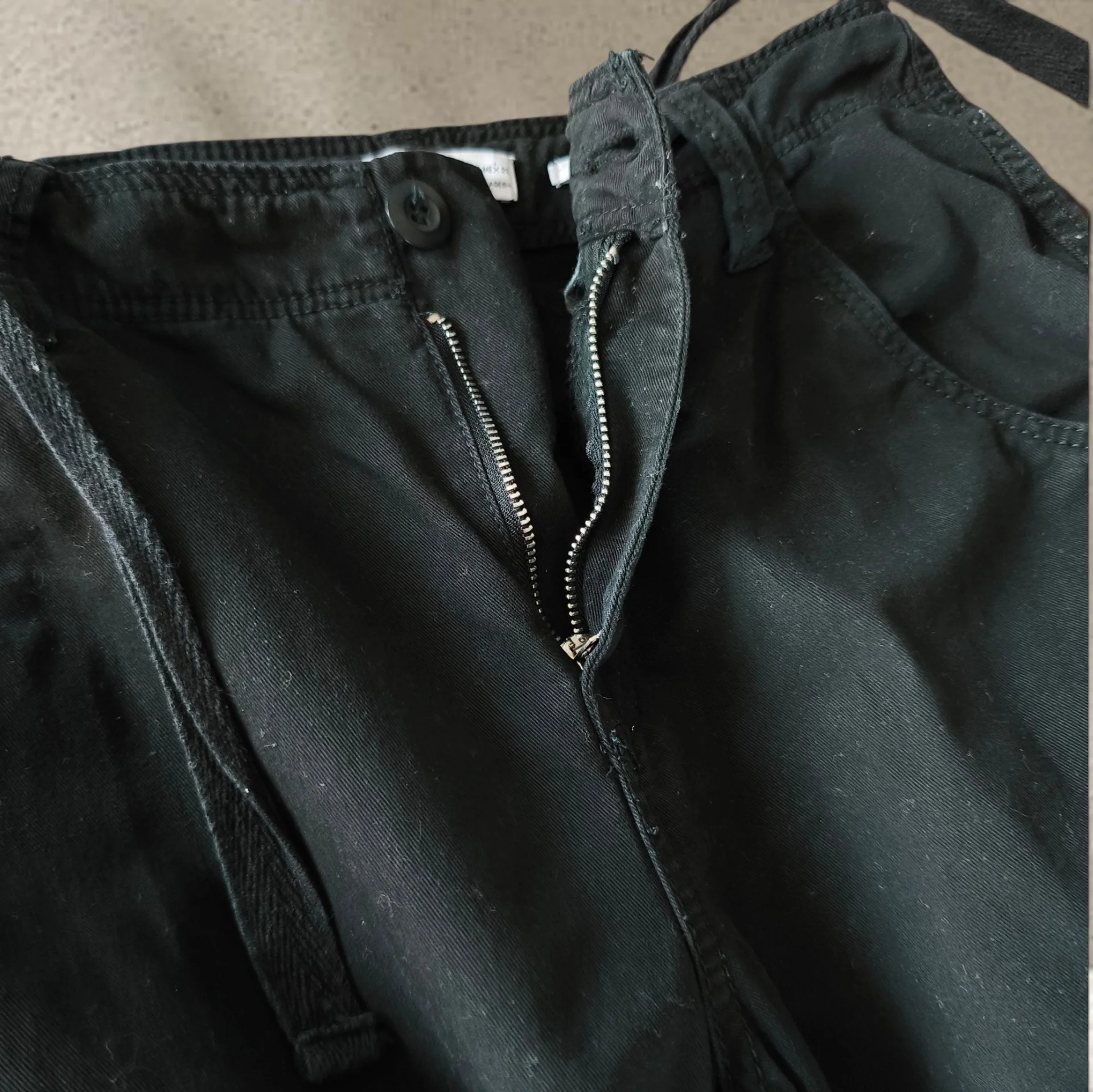 Брюки карго Bershka женские Straight Multicargo - миниатюра 9