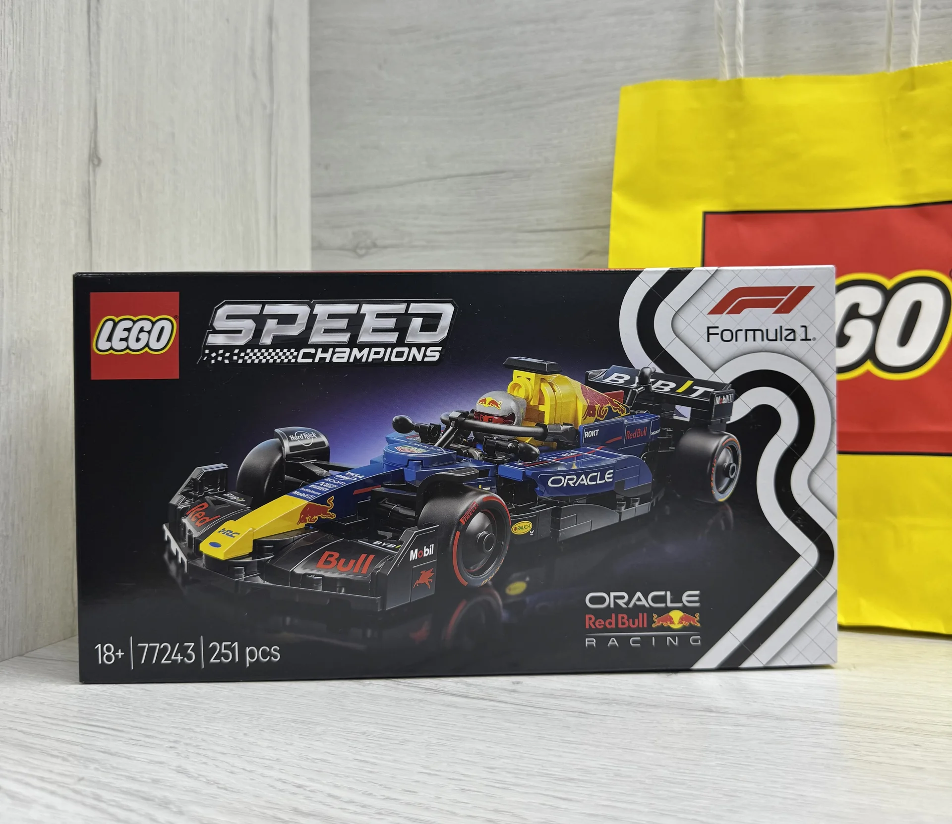 Lego red bull formula 1 77243 - изображение 1