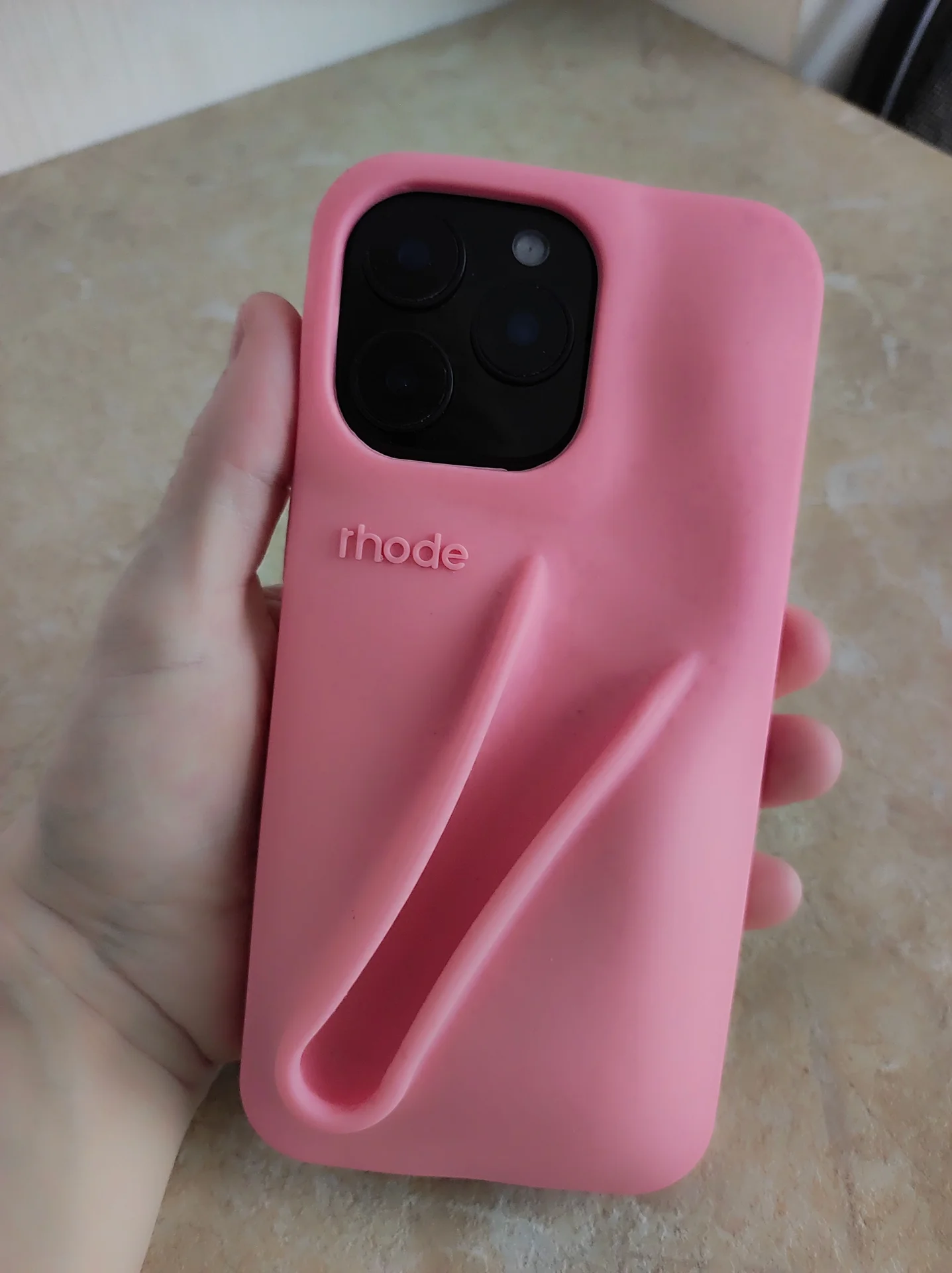 Чехол Rhode на iPhone 15 Pro Max - изображение 1