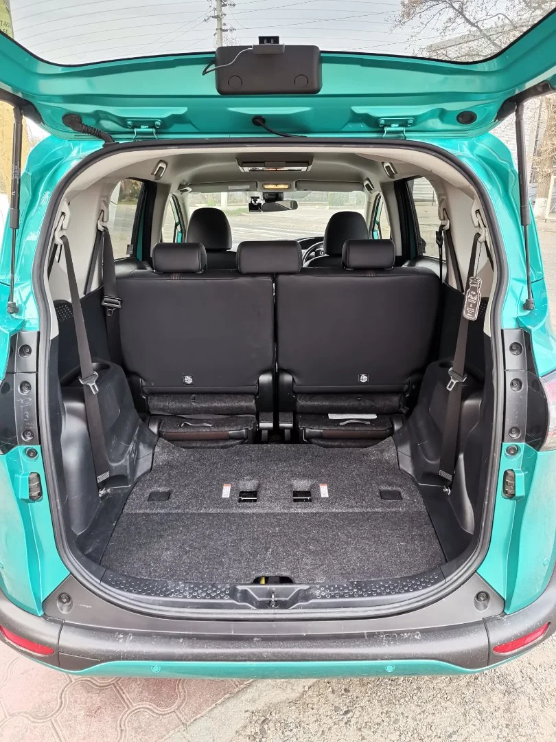 Toyota Sienta - миниатюра 9