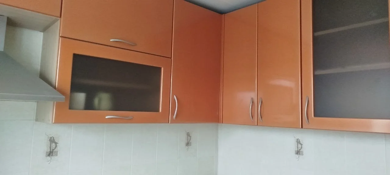 Продаю 2-х комнатную квартиру на Октябрьском в Донецке