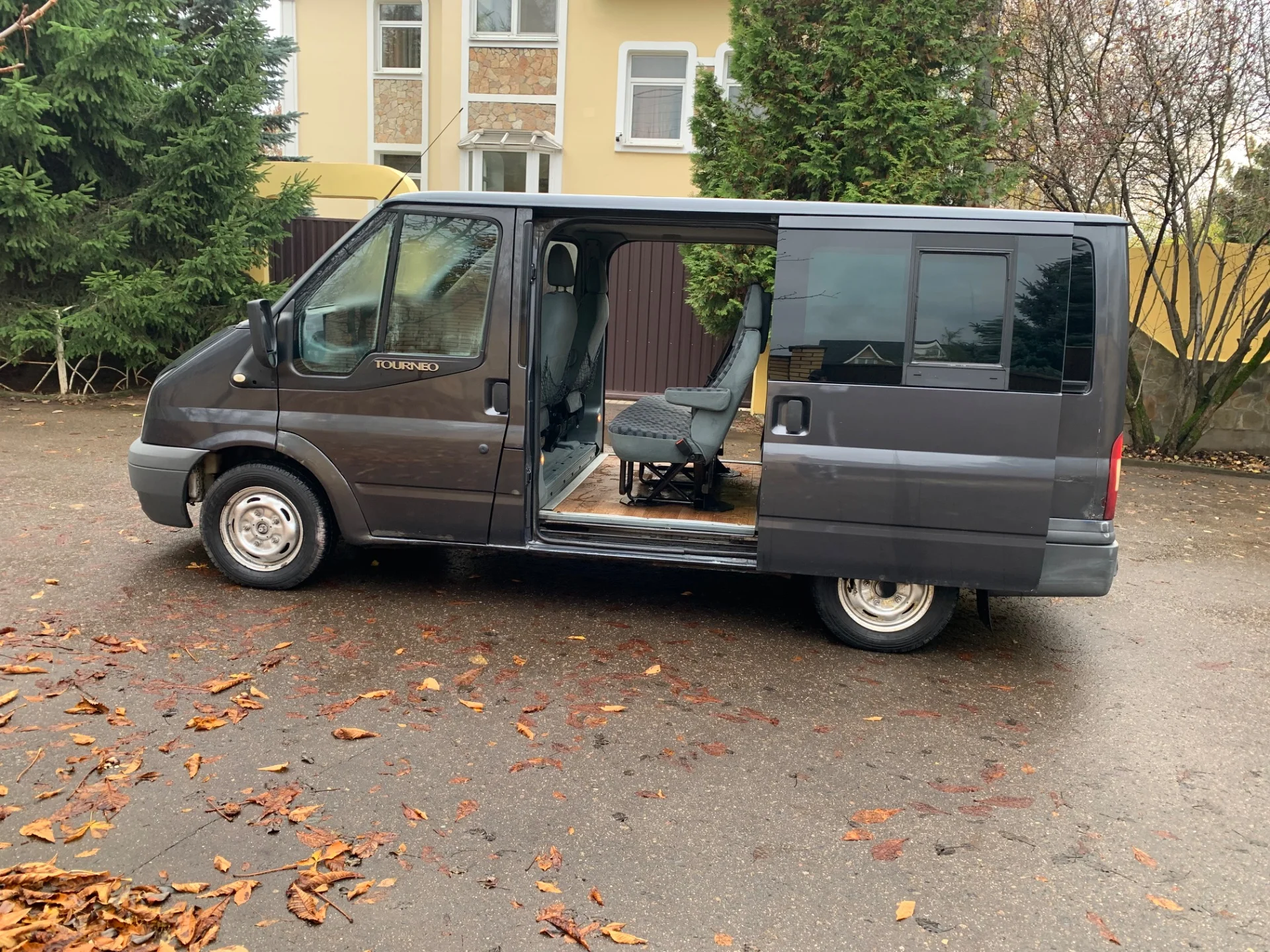 Ford Tourneo 2007 - миниатюра 4