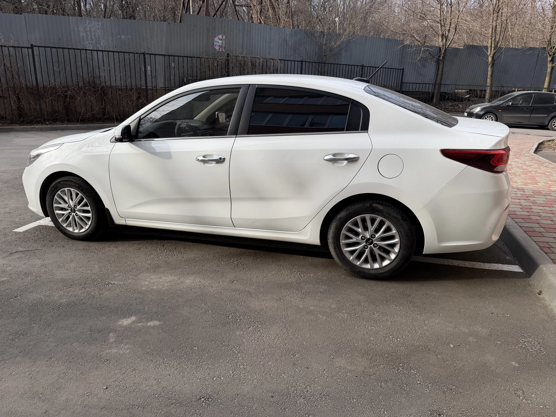 Продам Kia Rio - изображение 1