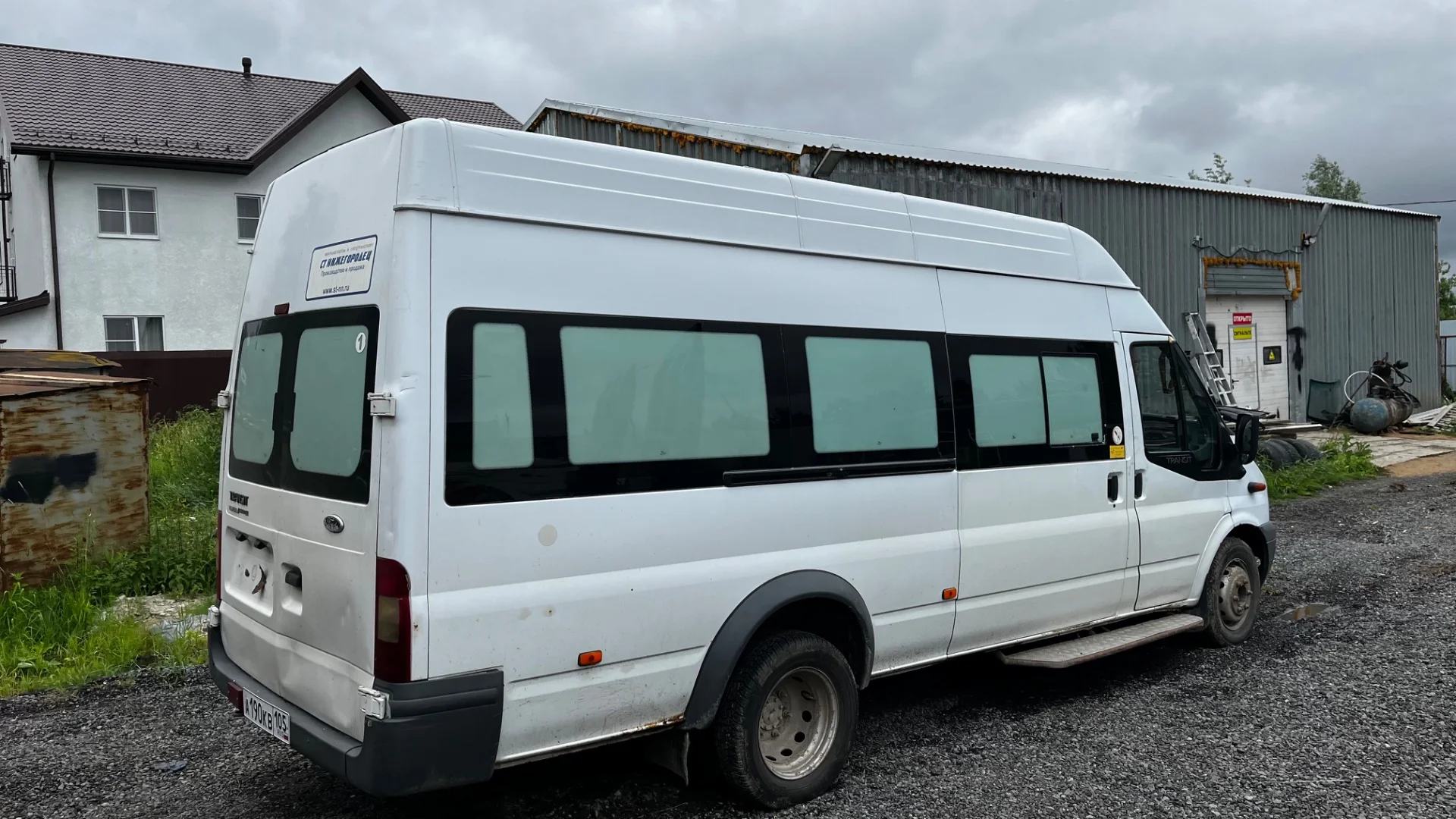 Ford transit грузовой цельнометаллический - миниатюра 3