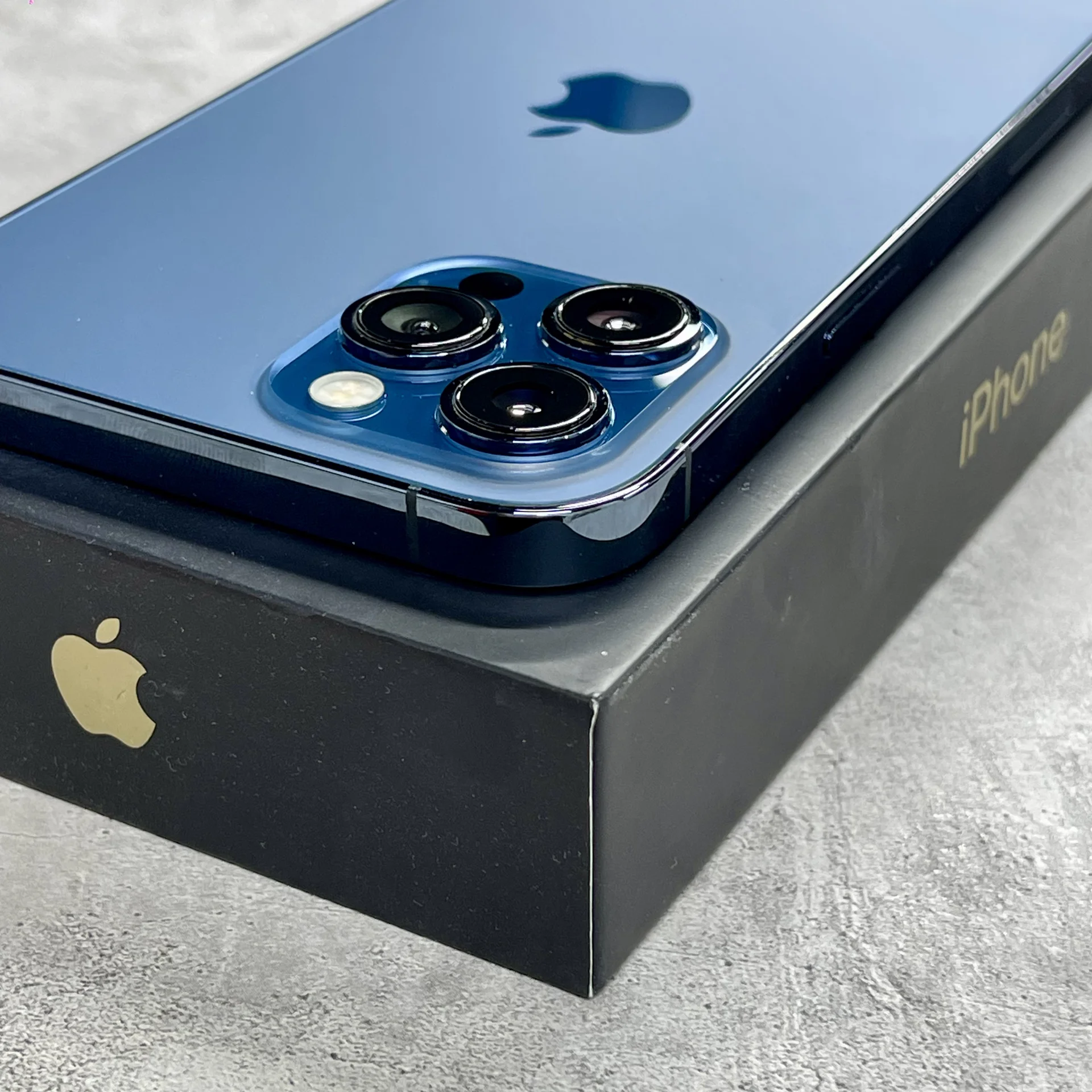iPhone 12 Pro Max, 256gb, SIM + eSIM - миниатюра 6