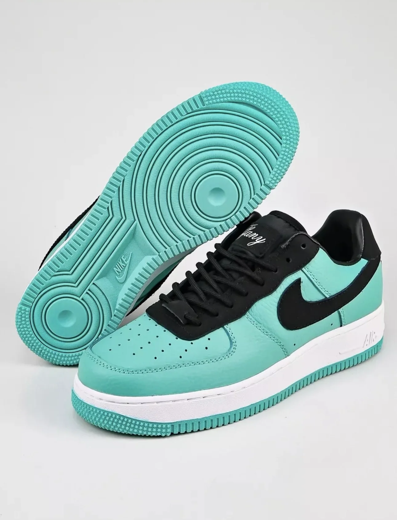 Nike Air Force 1 Low Tiffany & Co. «1837» - миниатюра 4