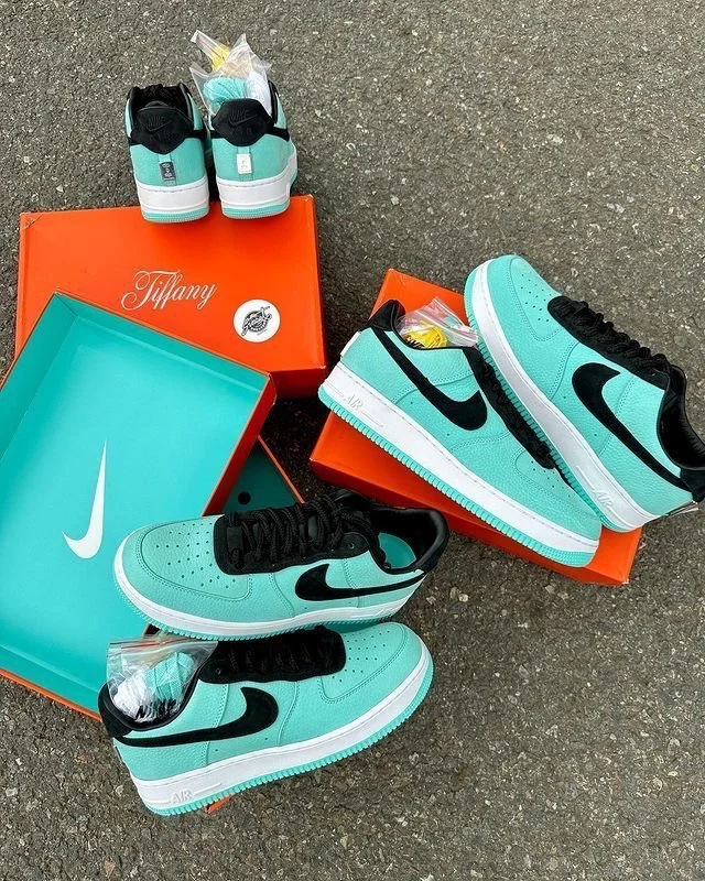 Nike Air Force 1 Low Tiffany & Co. «1837» - миниатюра 9