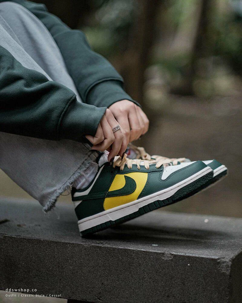 Nike Wmns Dunk Low 'Noble Green' - изображение 1