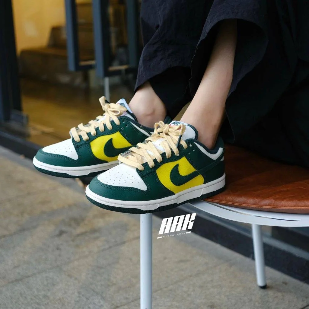 Nike Wmns Dunk Low 'Noble Green' - миниатюра 3