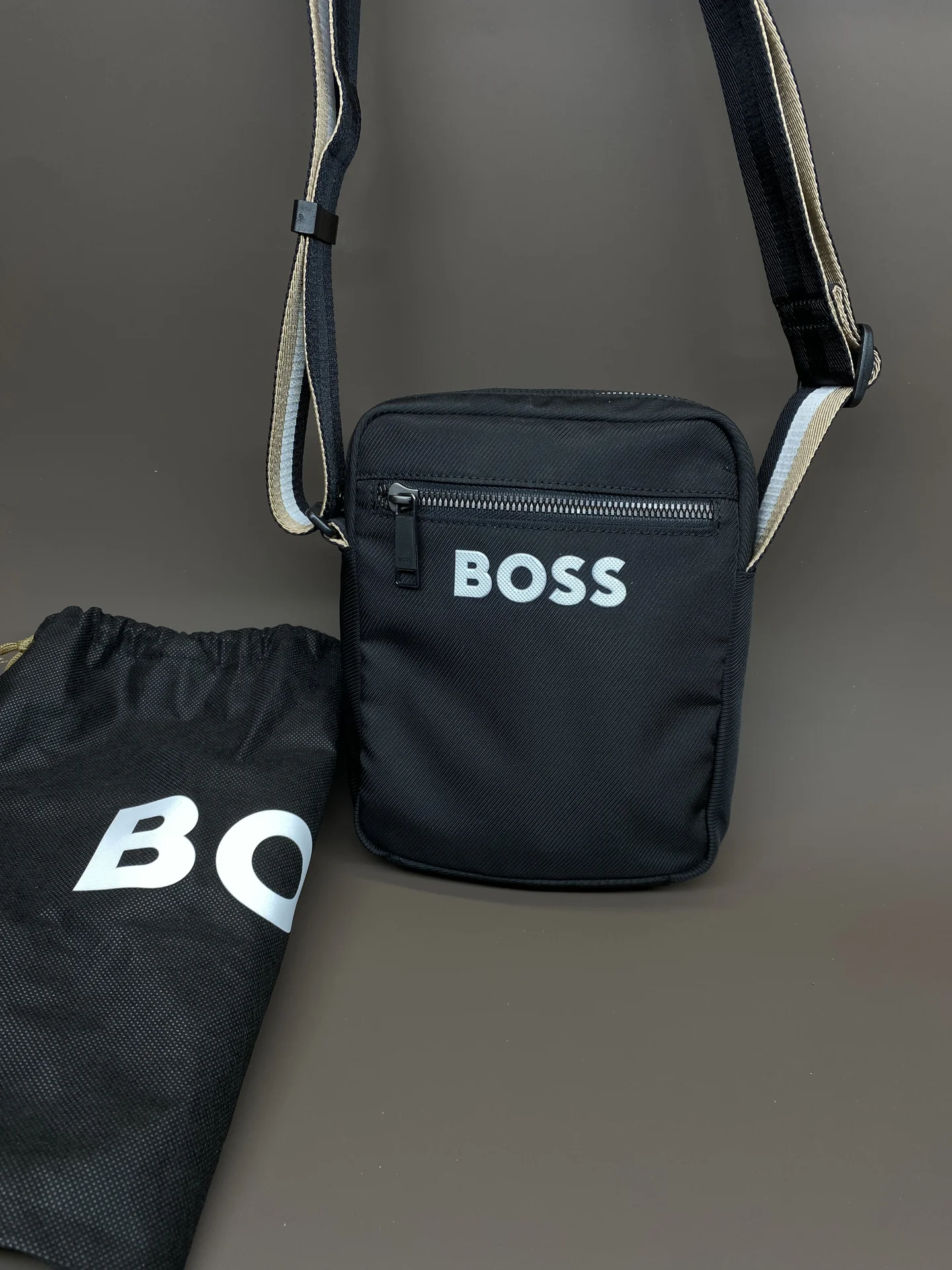 Сумка мужская Boss оригинал - миниатюра 4