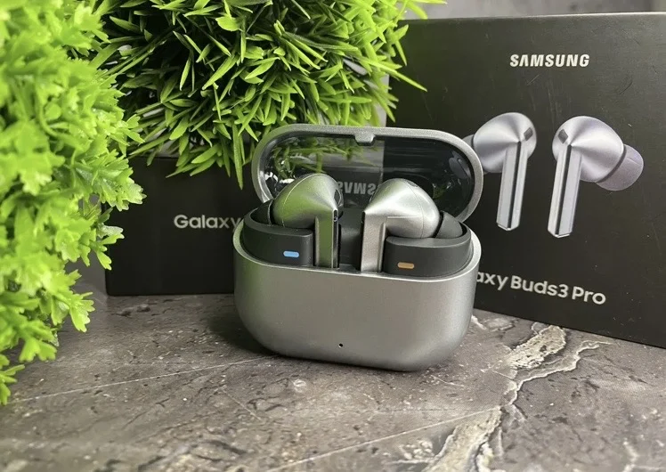 Наушники Samsung Galaxy Buds 3 Pro - миниатюра 2