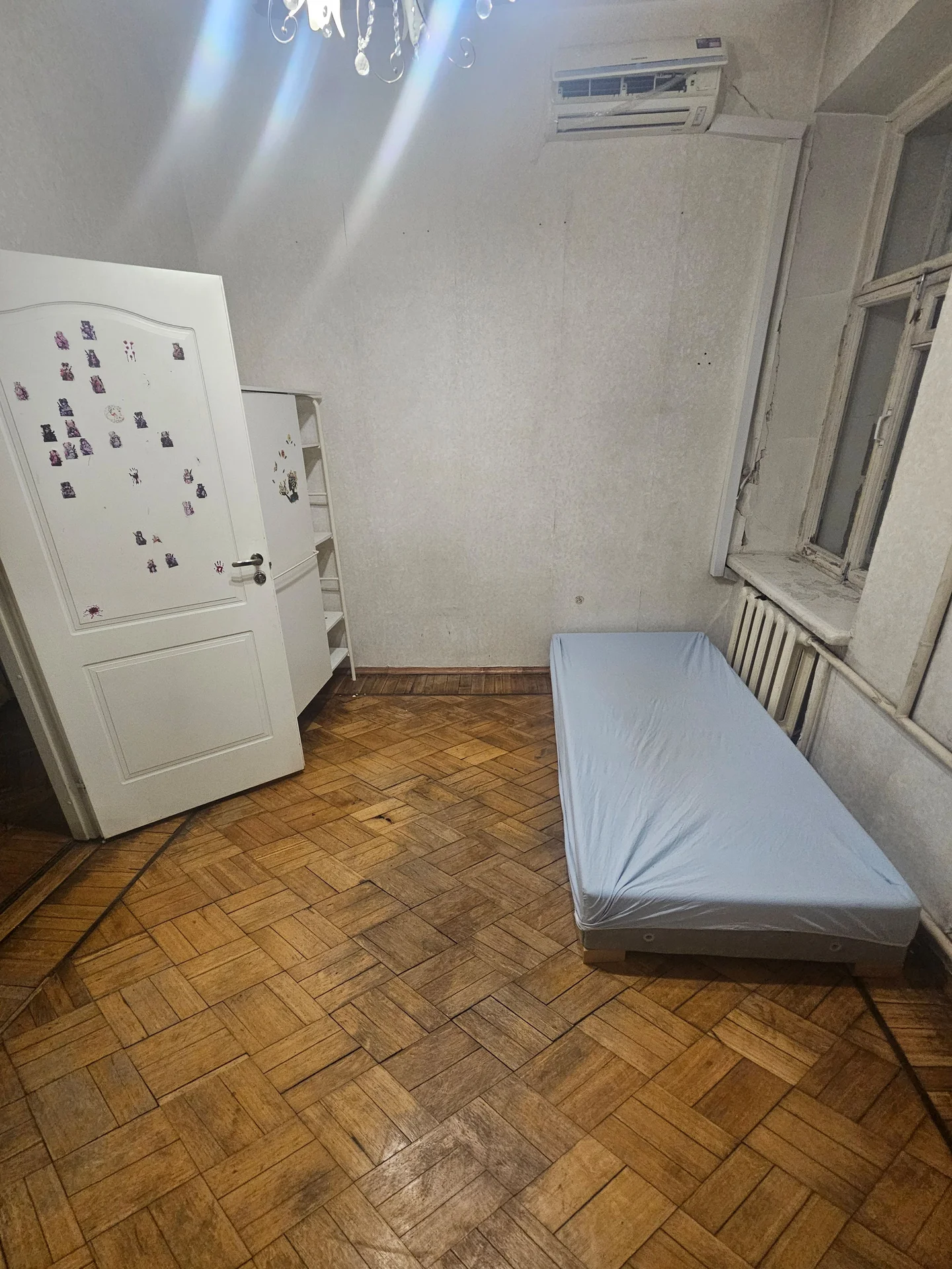 Комната на новослободской - миниатюра 2