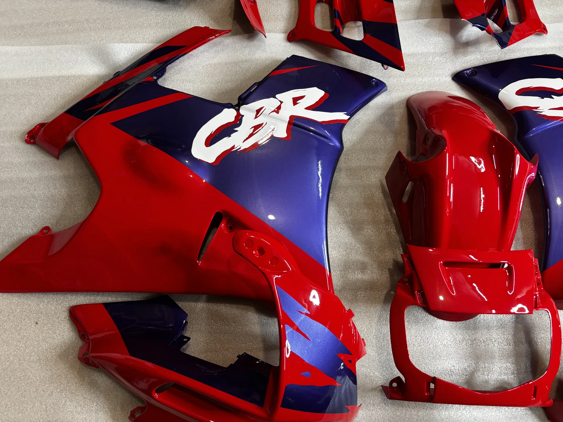 Honda CBR600F2 Комплект пластика - миниатюра 4