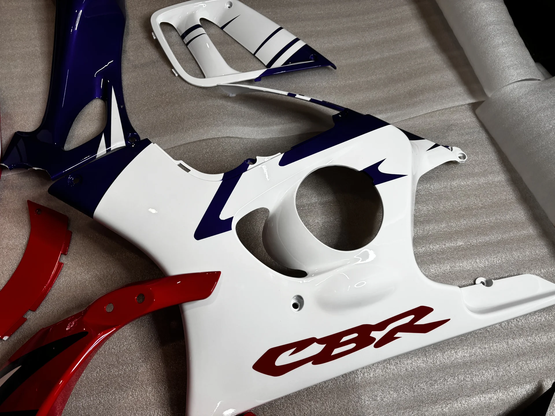 Honda CBR600F3 Комплект пластика - миниатюра 5