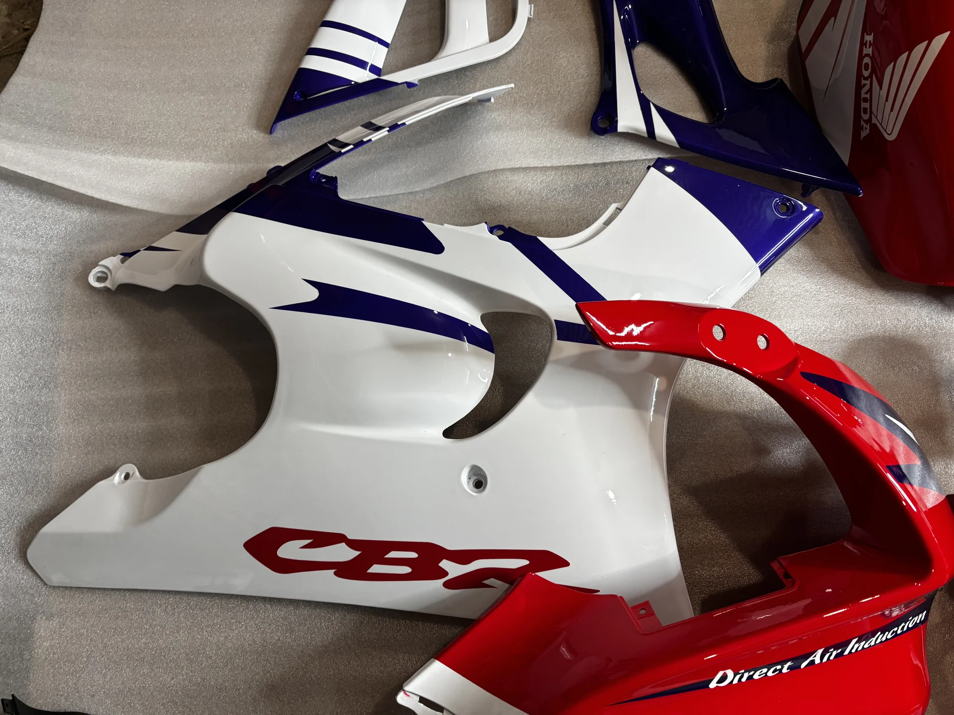 Honda CBR600F3 Комплект пластика - миниатюра 10