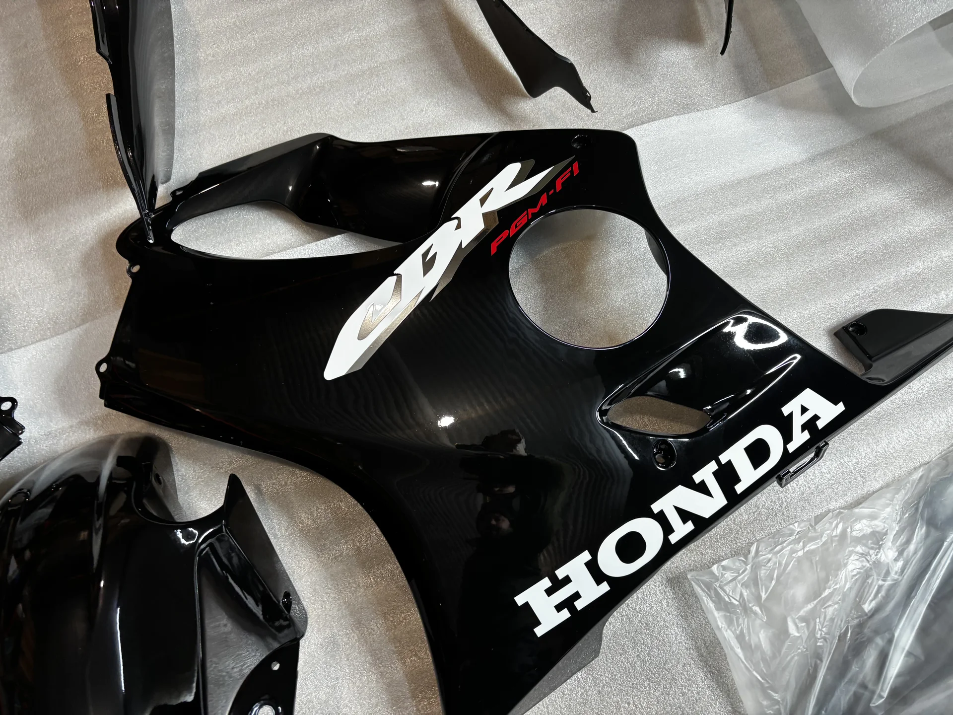 Honda CBR600F4i комплект пластика - миниатюра 5