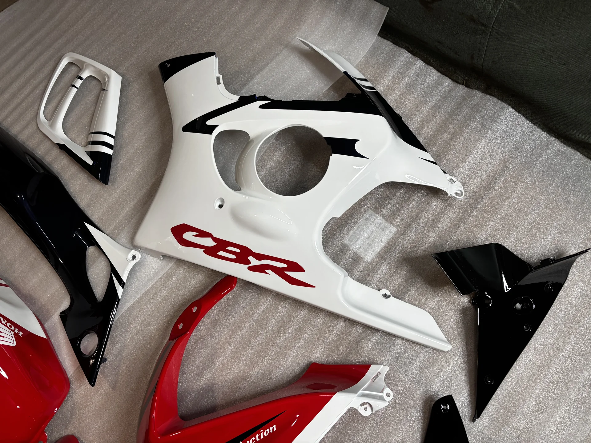 HONDA CBR600F3 Комплект пластика - миниатюра 3