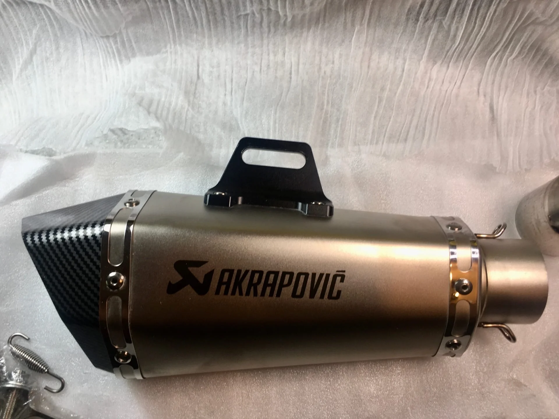 Выхлоп Akrapovic - миниатюра 8