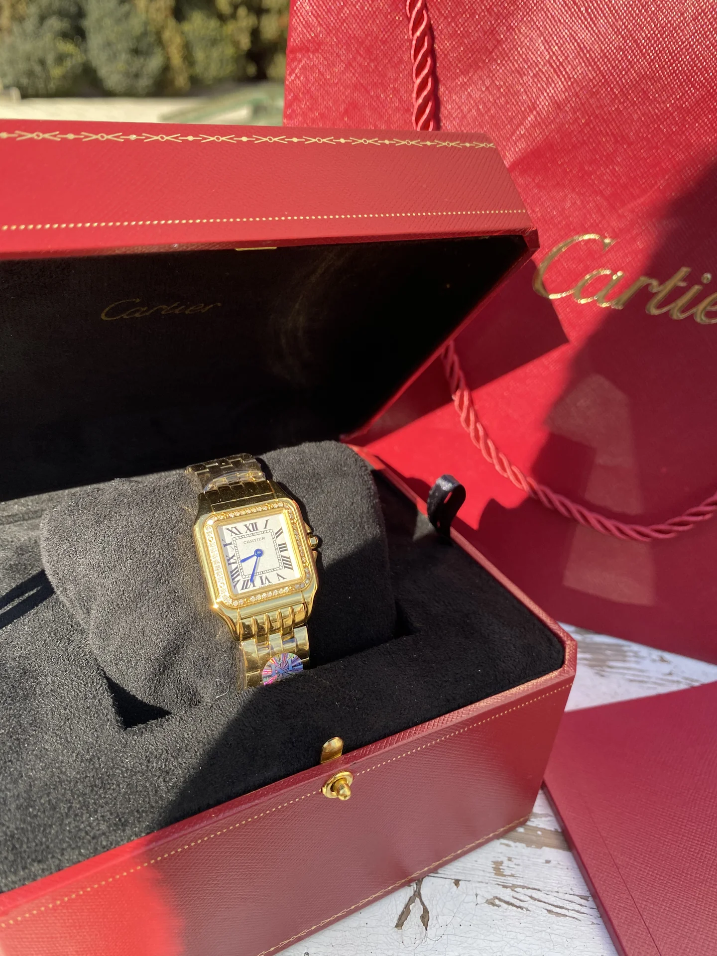 Женские часы Cartier - изображение 1