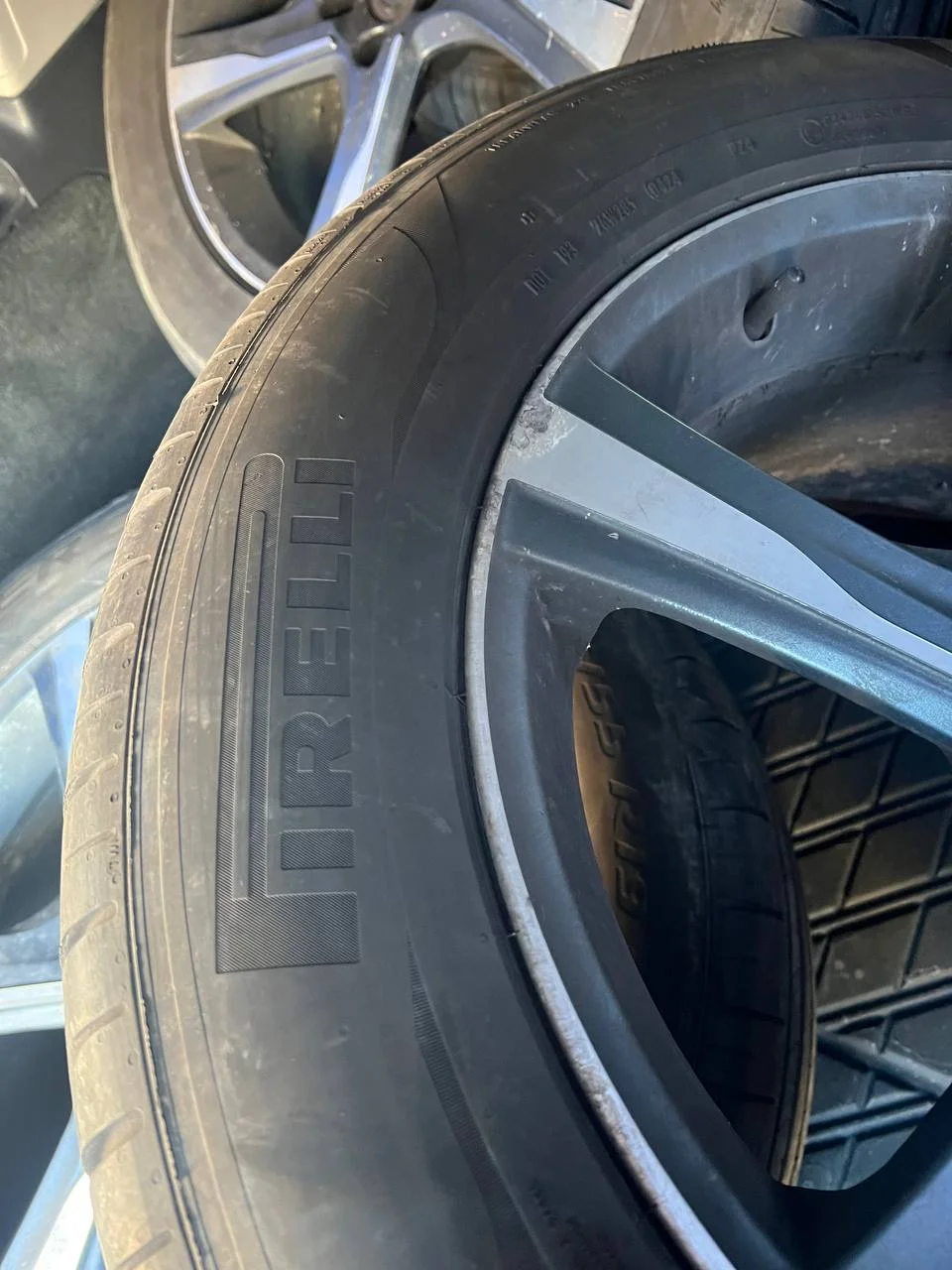 Колеса pirelli 19 - изображение 1