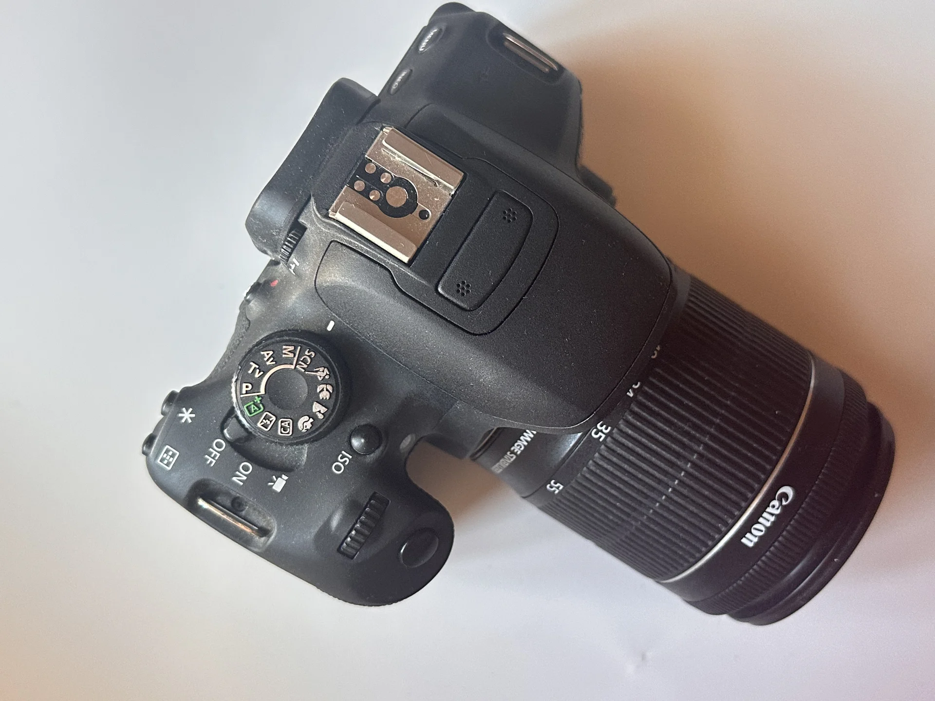 Фотоаппарат Canon EOS 700D Kit EF-S 18-55mm f/3.5- - миниатюра 3