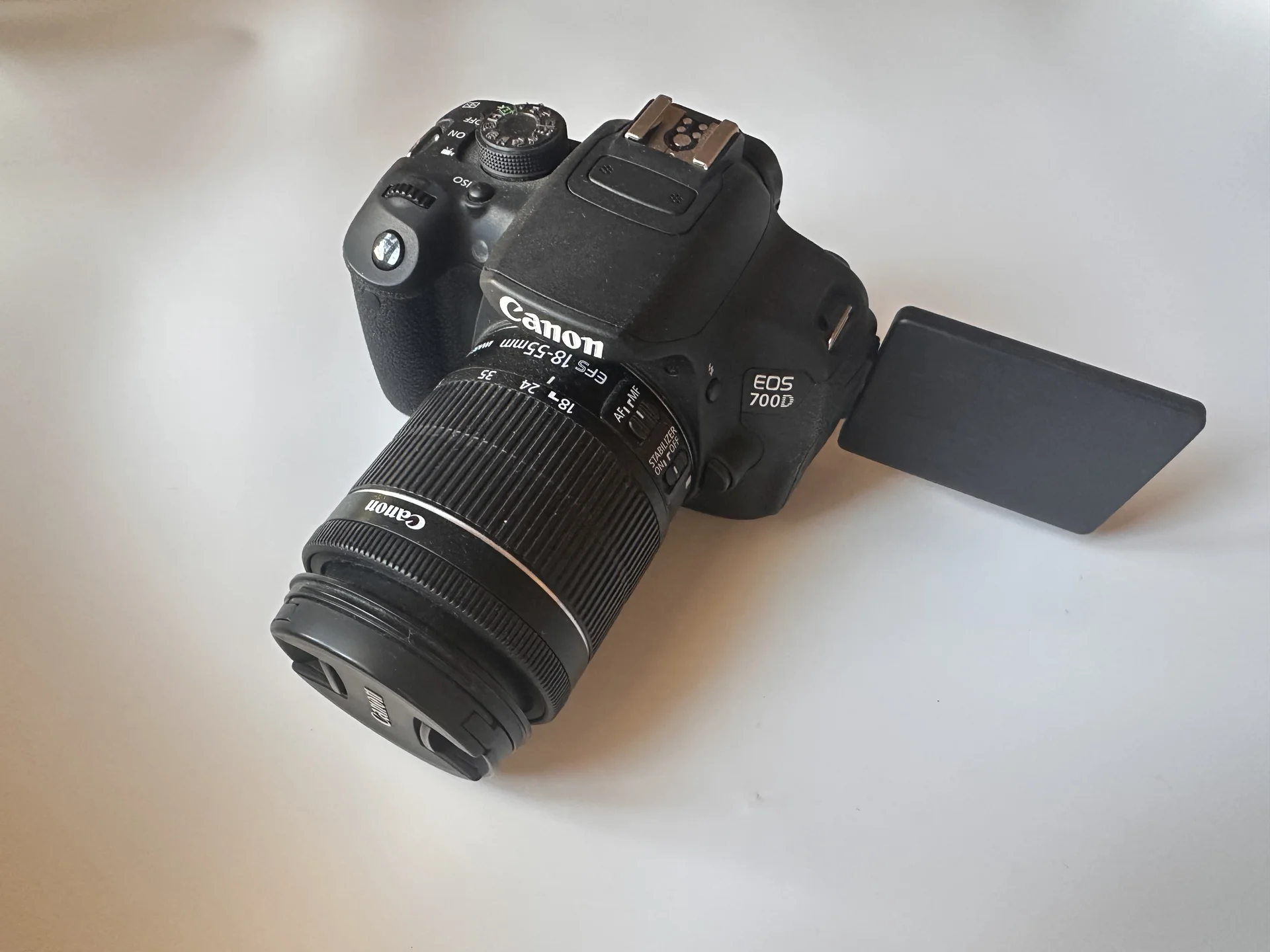 Фотоаппарат Canon EOS 700D Kit EF-S 18-55mm f/3.5- - миниатюра 5