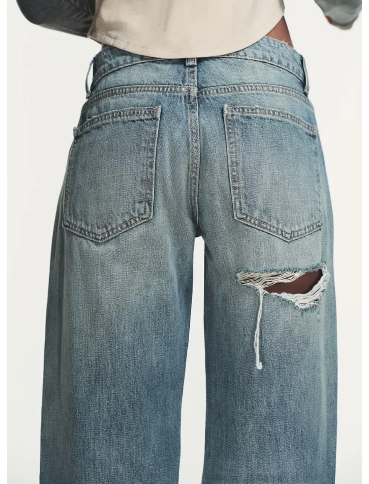 Джинсы ZARA - миниатюра 3