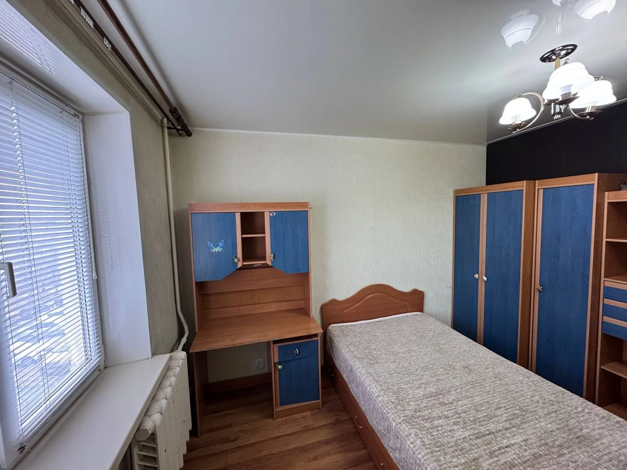 Продается 3-комнатная квартира в центре на Айской 56 - миниатюра 9