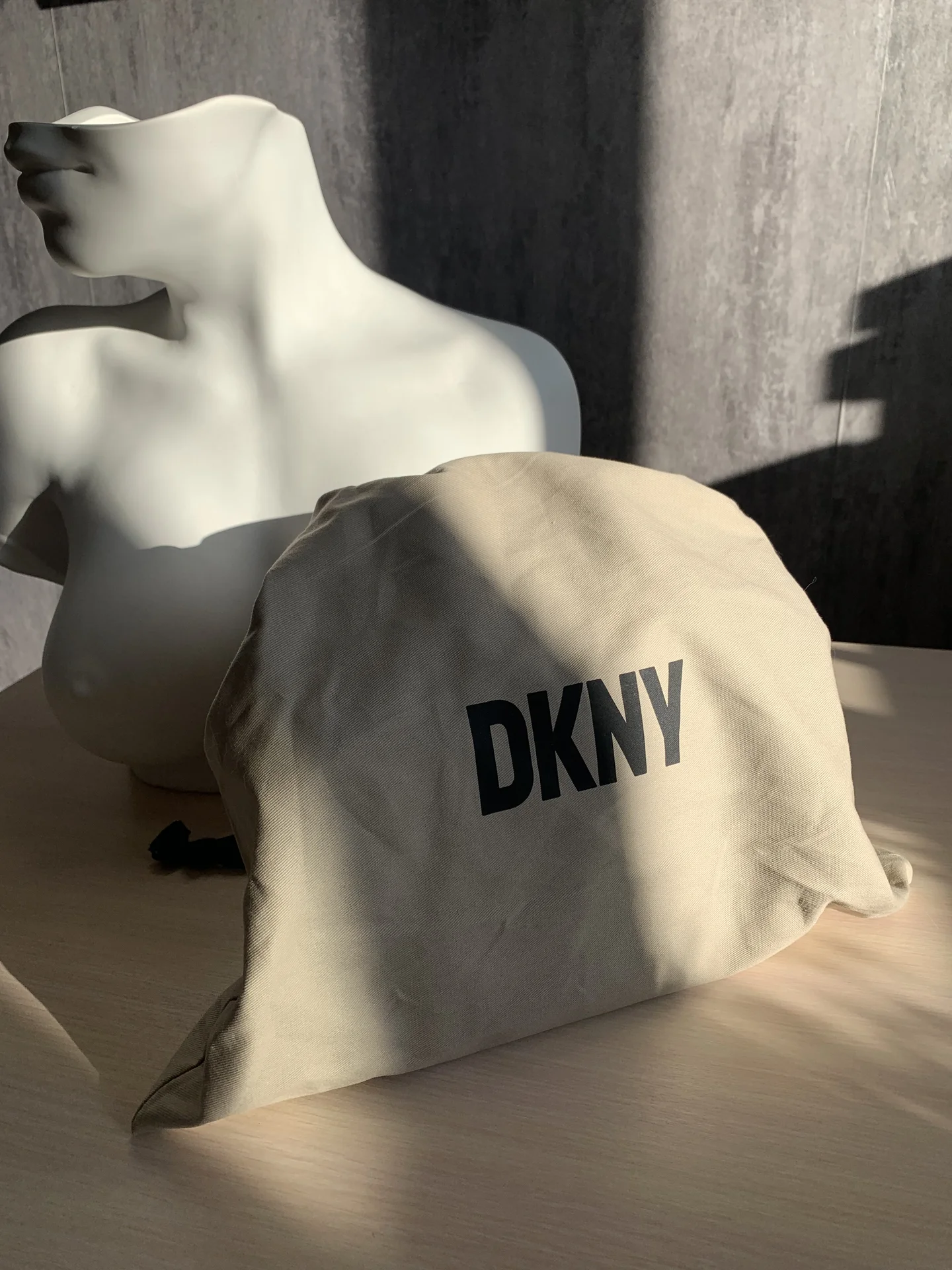 Сумка DKNY натуральная кожа новая - миниатюра 3