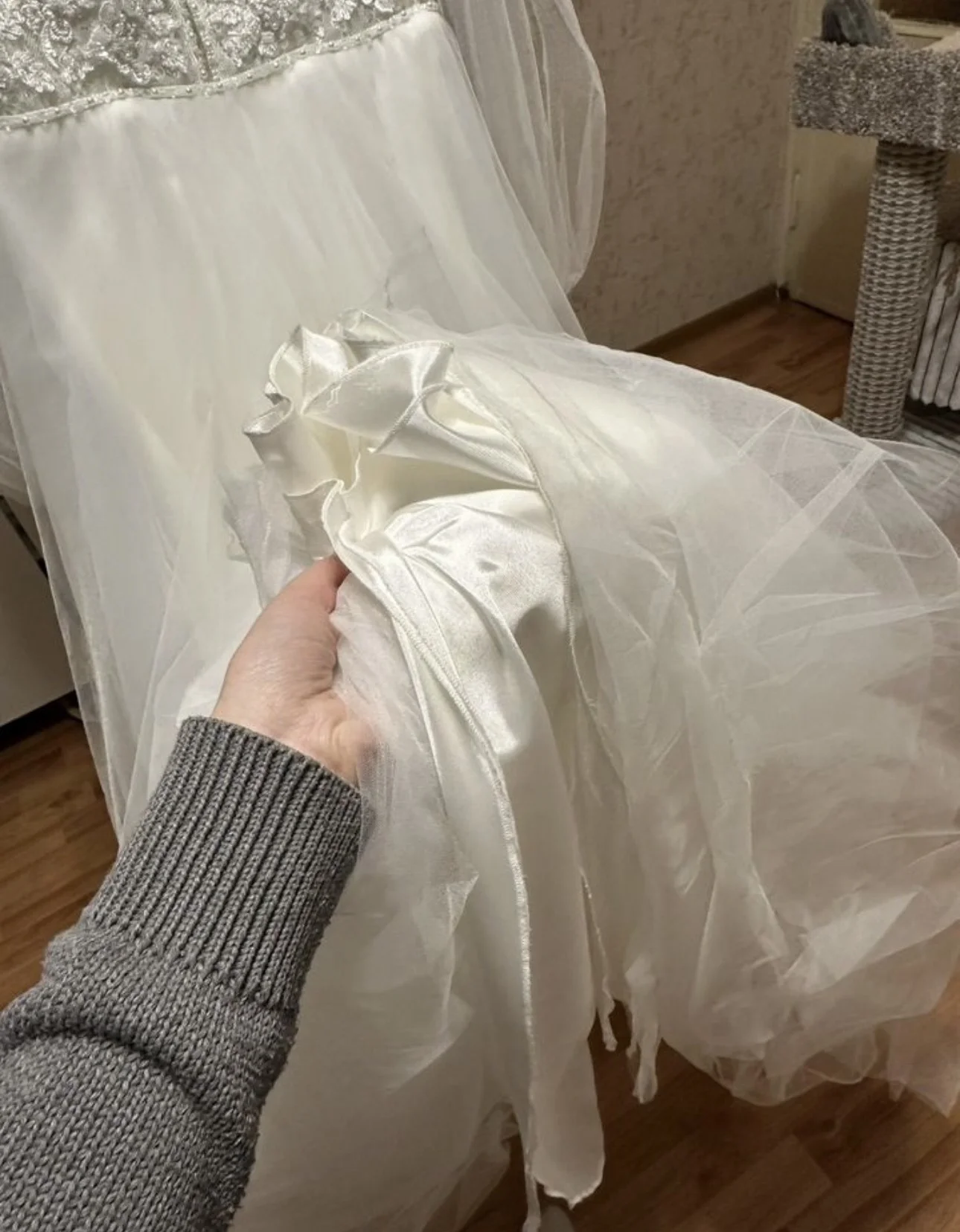 Свадебное платье б/у - миниатюра 5