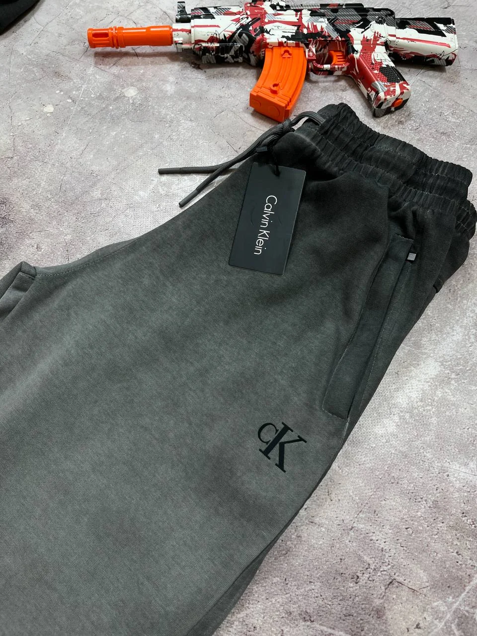 Мужской спортивный костюм Calvin Klein (графит) - миниатюра 5