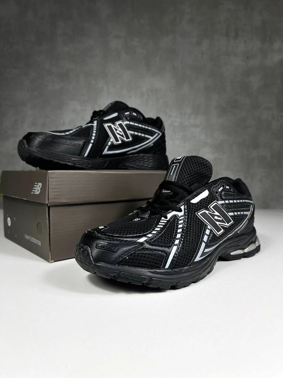 Кроссовки New Balance 1906R (Черные) - миниатюра 4
