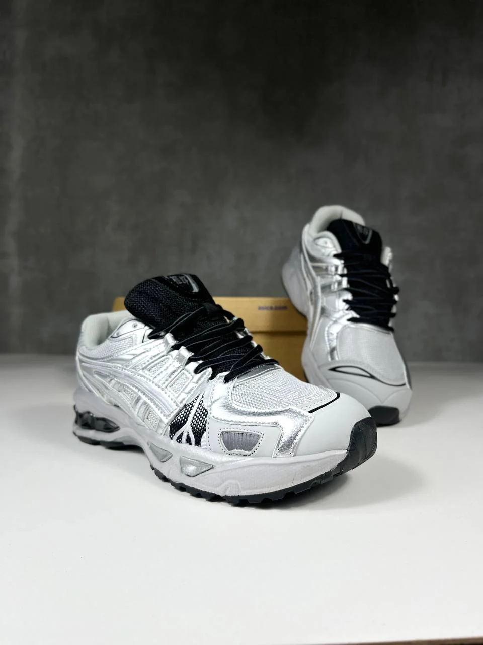 Кроссовки Asics Gel-Kayano (серебристые) - миниатюра 2