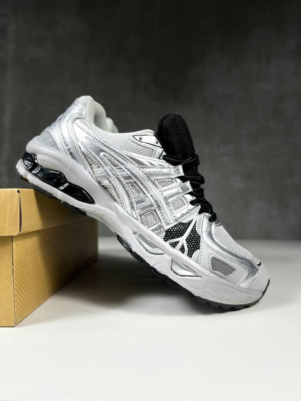 Кроссовки Asics Gel-Kayano (серебристые) - миниатюра 4