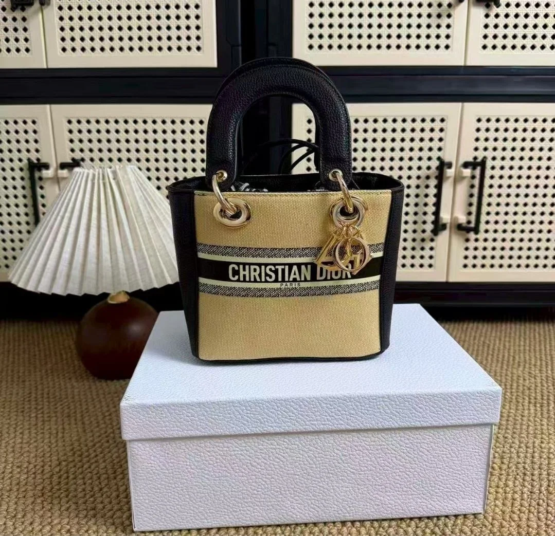 Сумка Dior beauty оригинал - миниатюра 3