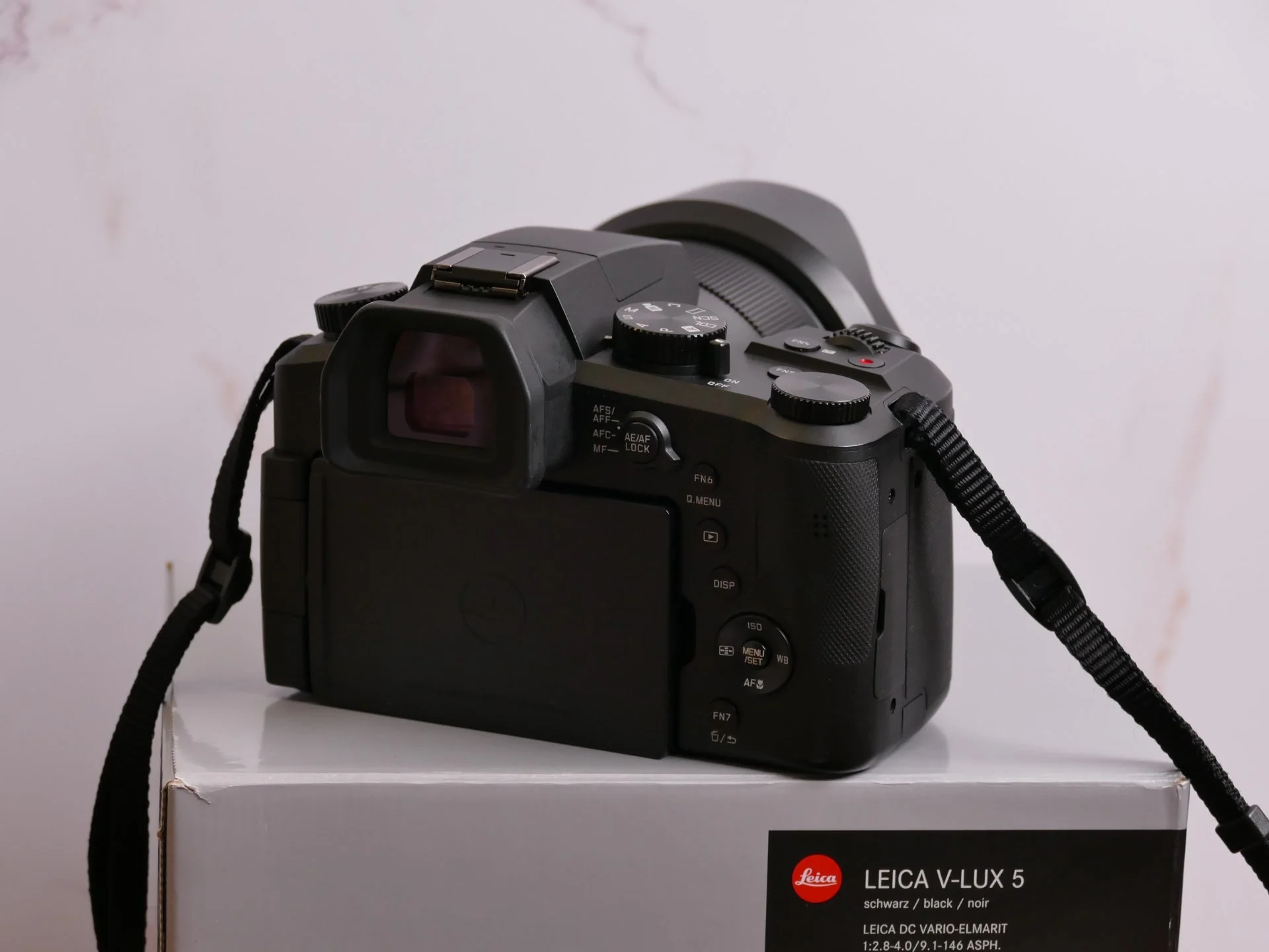 Leica V-LUX 5 (пробег 6775 кадров) - миниатюра 6