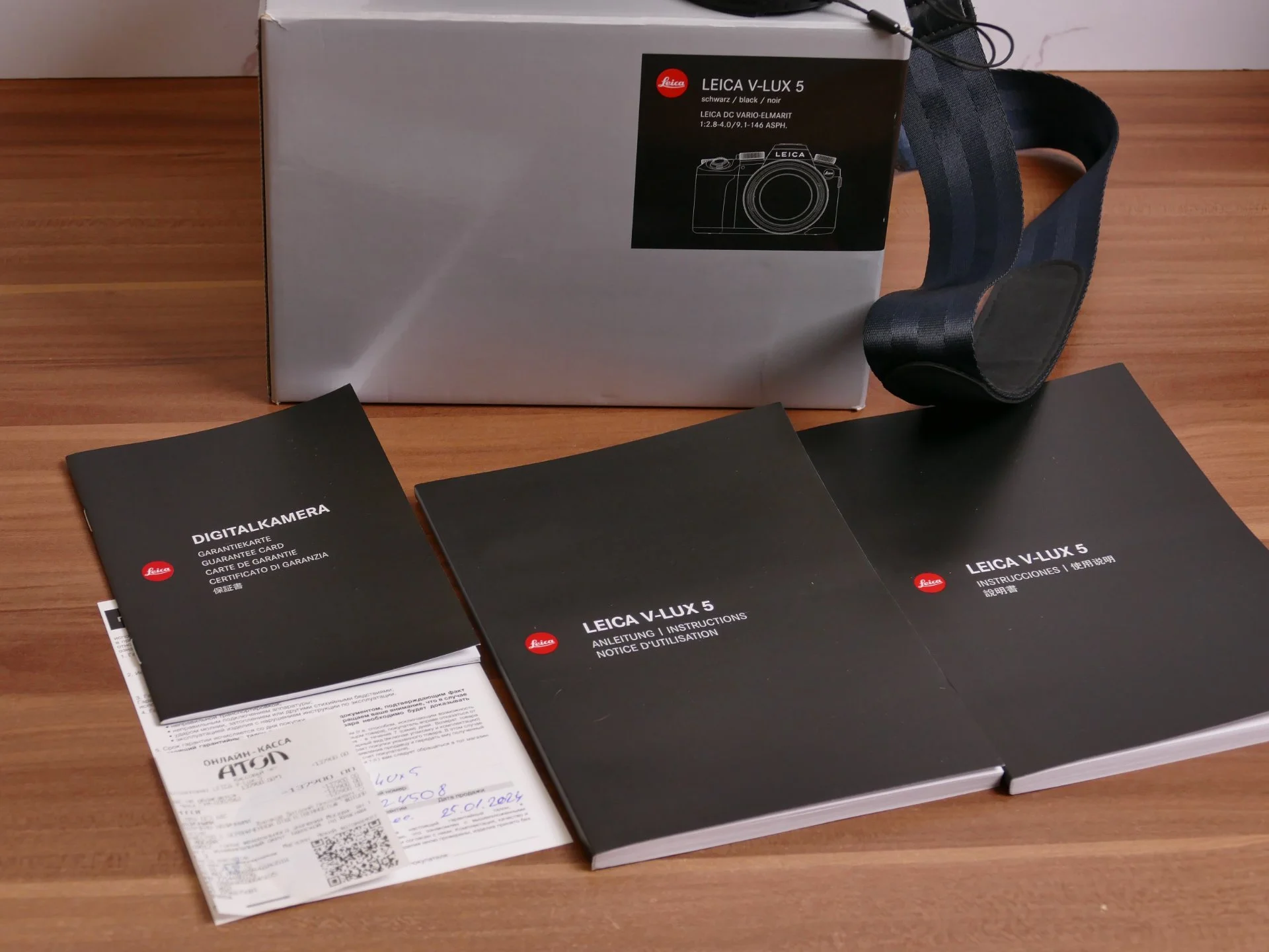 Leica V-LUX 5 (пробег 6775 кадров) - миниатюра 8