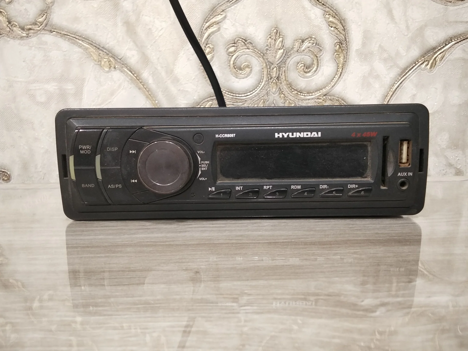 Магнитола Hyundai H-CCR8097 - миниатюра 2