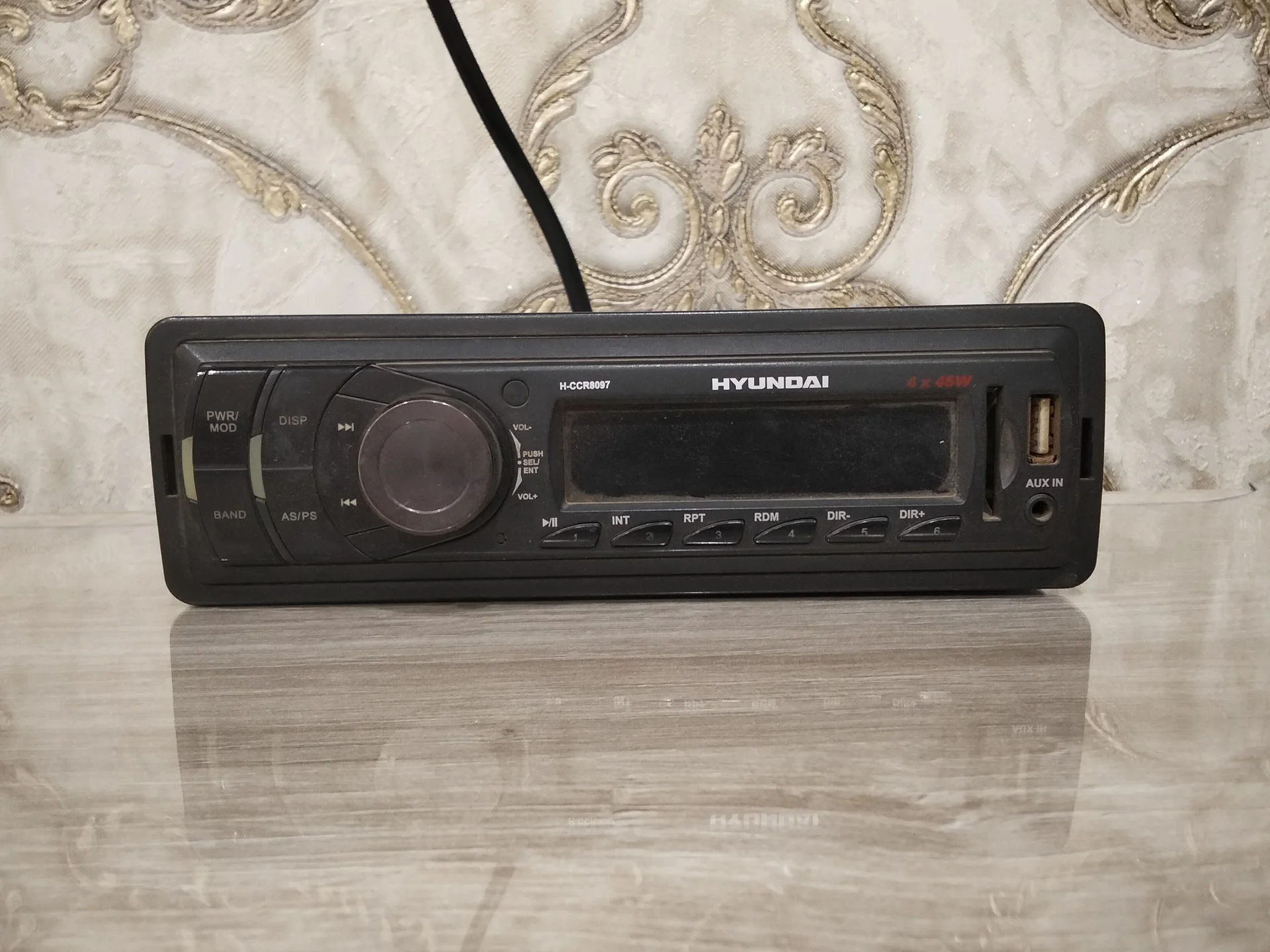Магнитола Hyundai H-CCR8097 - миниатюра 3