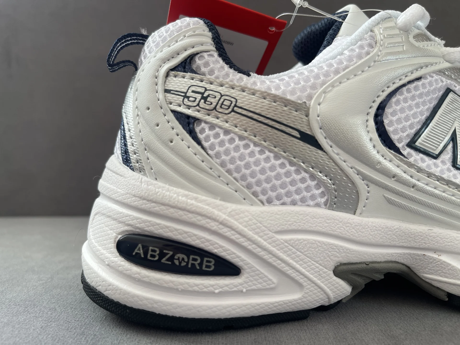 Кроссовки new balance 530 - миниатюра 2