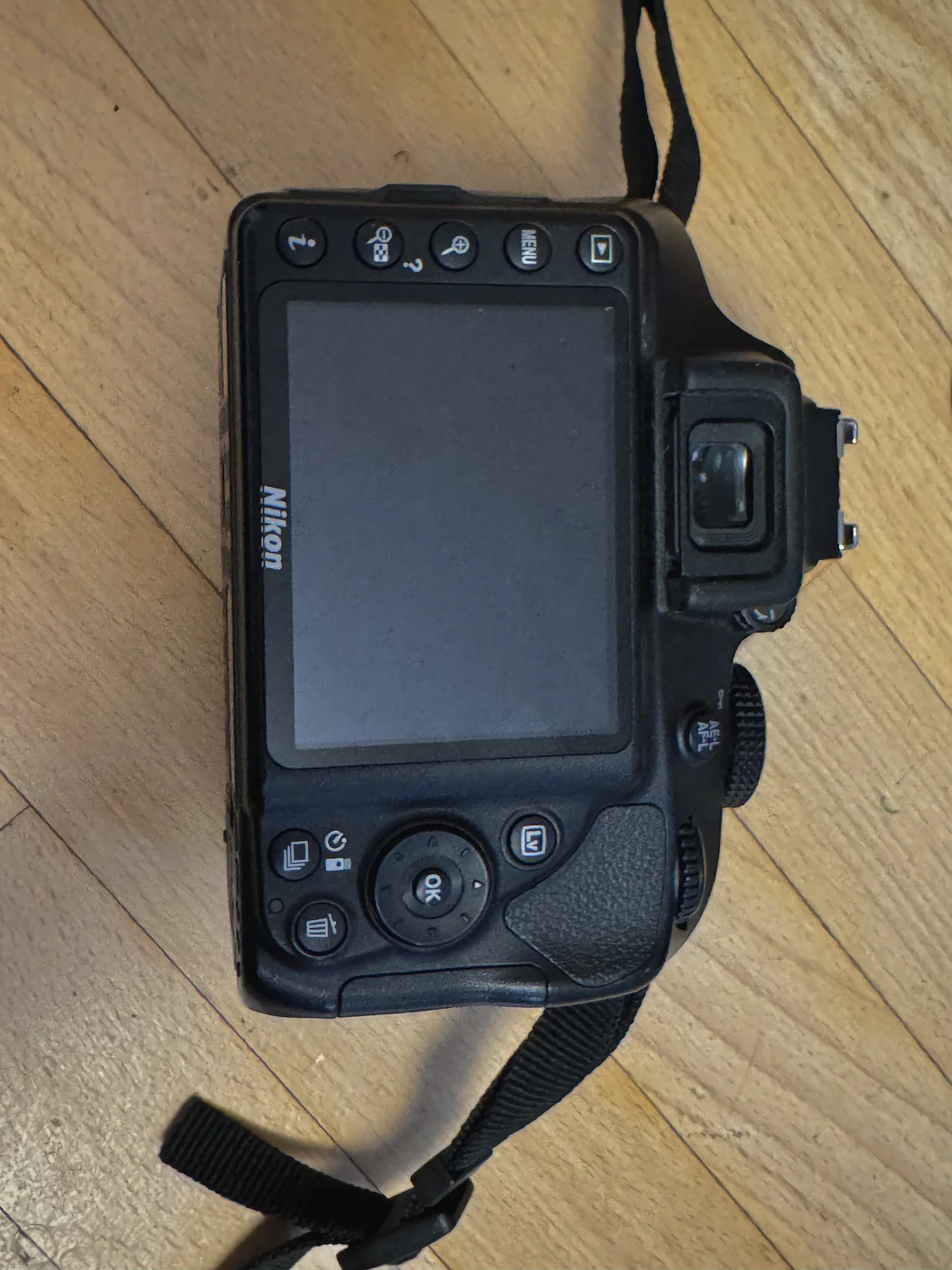 Nikon D3400 - миниатюра 3