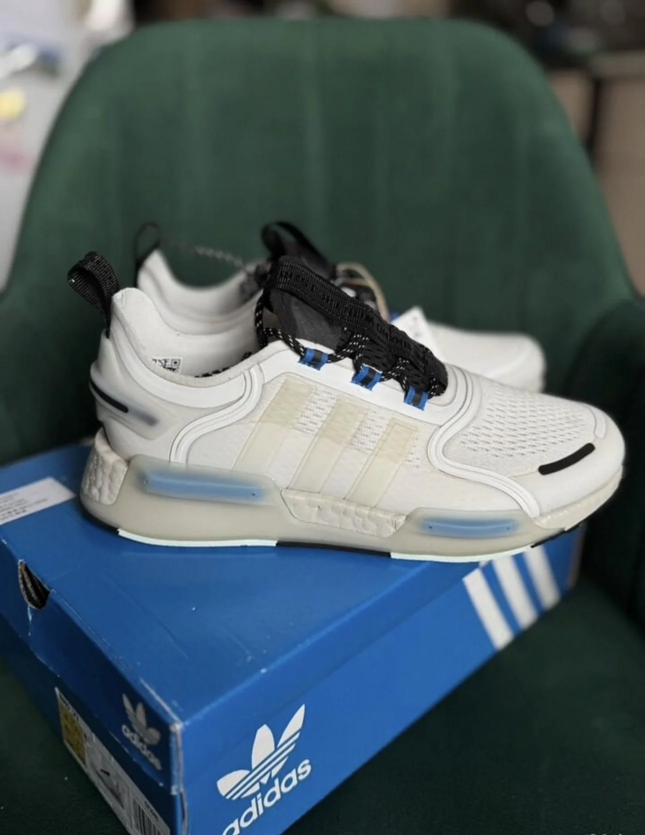 Adidas is NMD V3 мужские кроссовки оригинал 41,5 - миниатюра 3