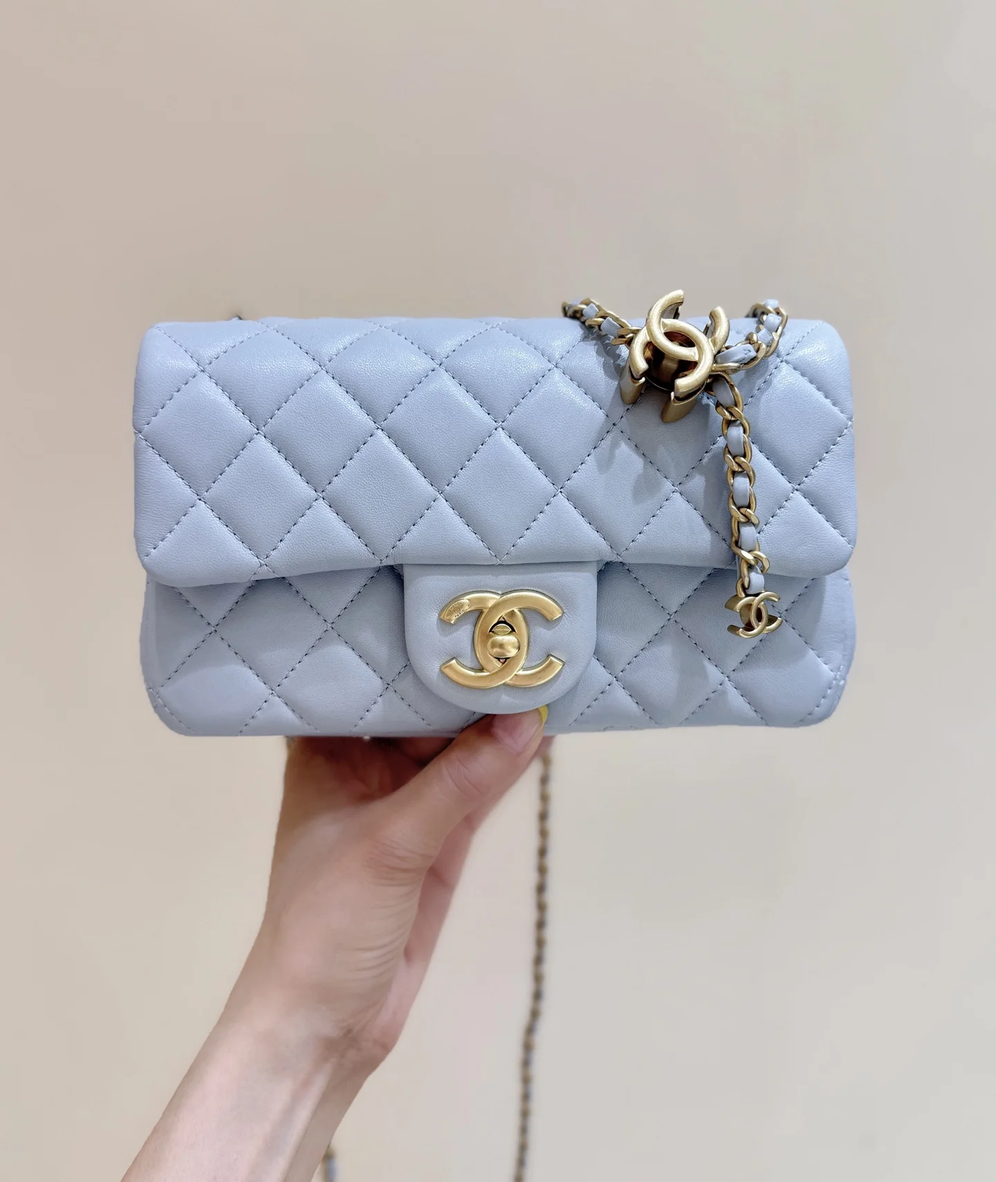 Сумка Chanel Pearl Crush Mini Flap - миниатюра 2