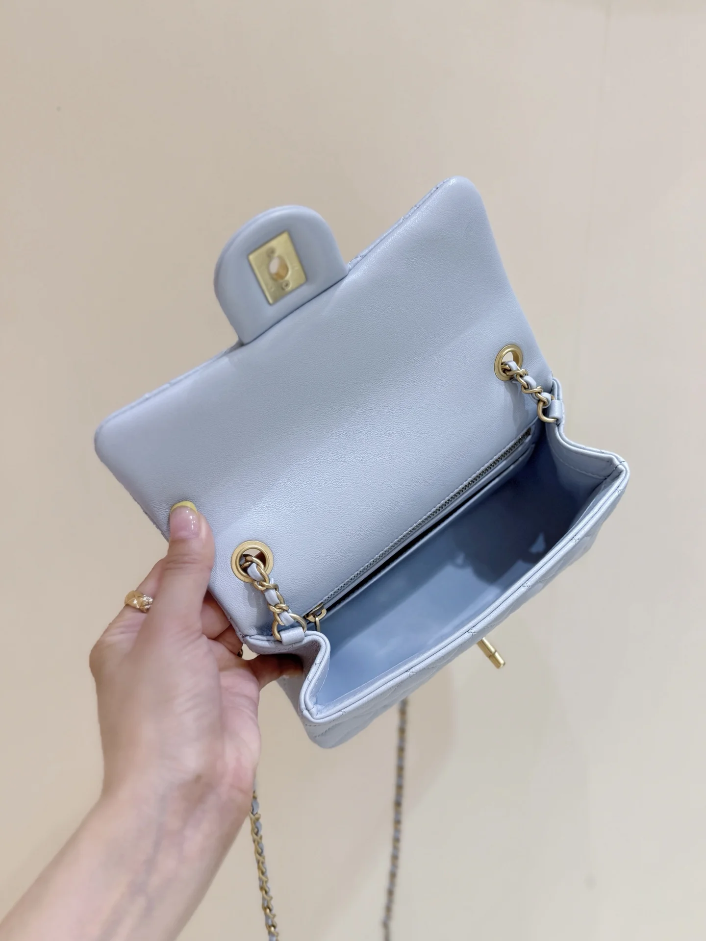 Сумка Chanel Pearl Crush Mini Flap - миниатюра 8